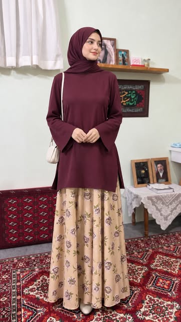 شومیز زرشکی و دامن گلدار